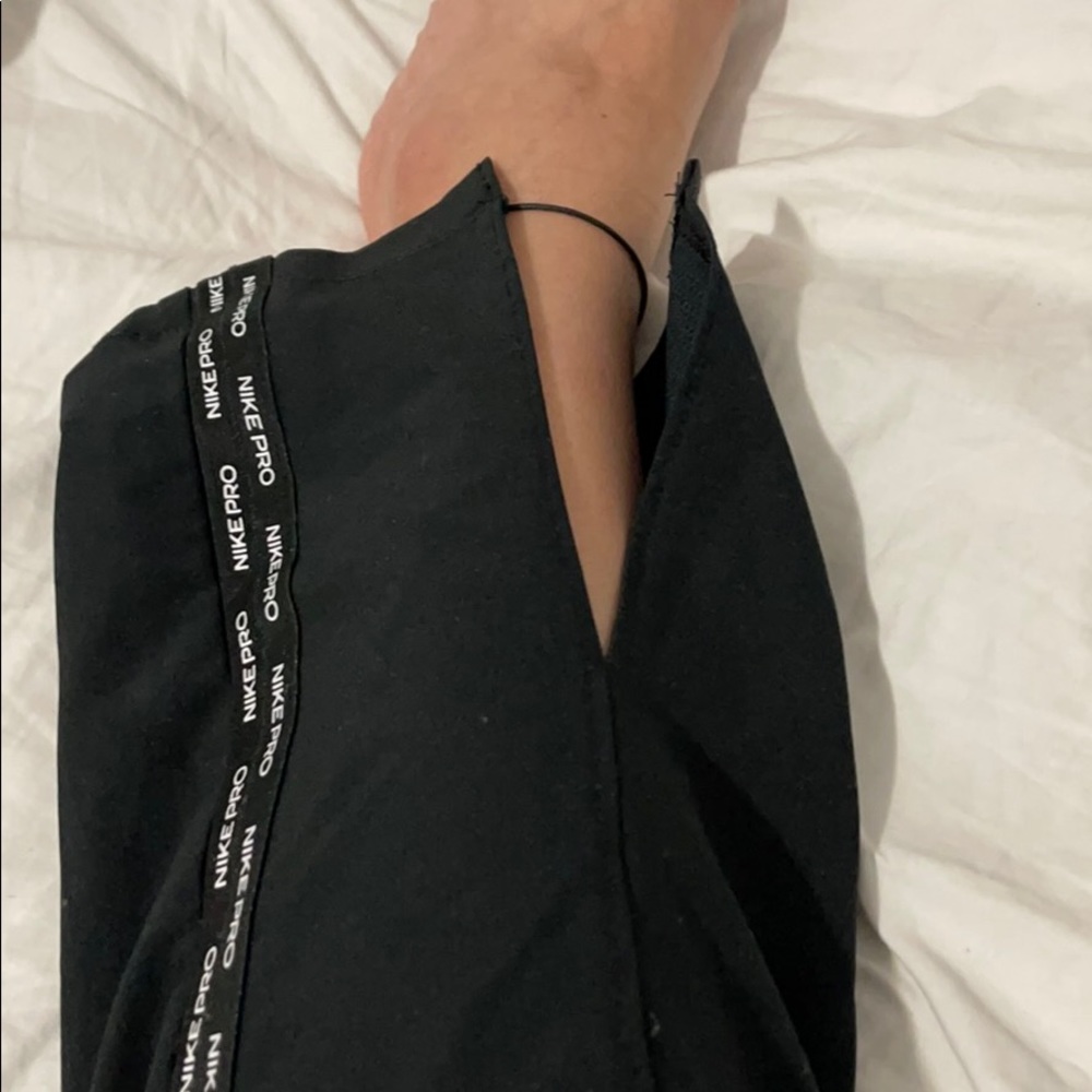 Nike Pro Women’s Woven high waisted Pants - Picture 4 of 4